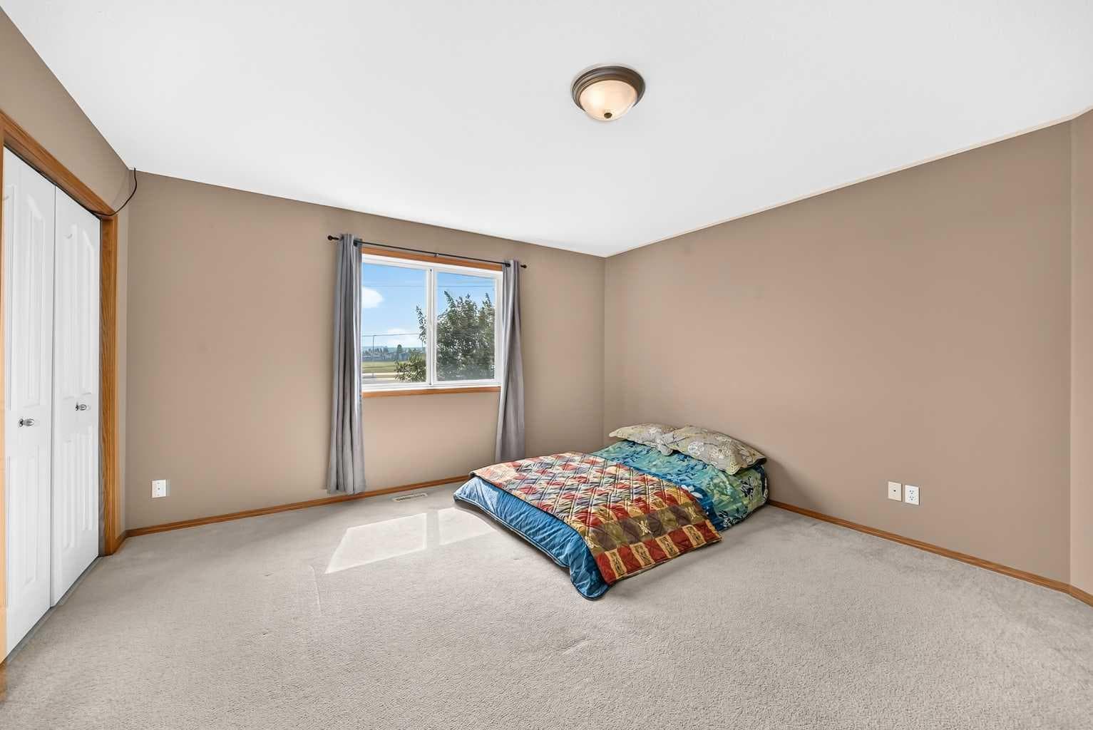 168 Somerglen Common SW