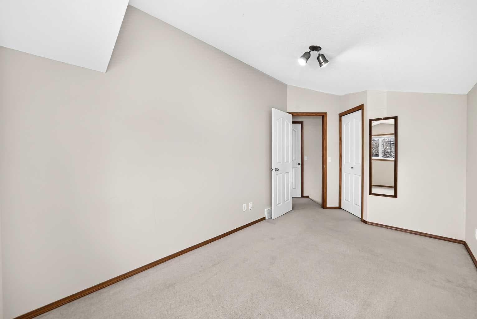168 Somerglen Common SW