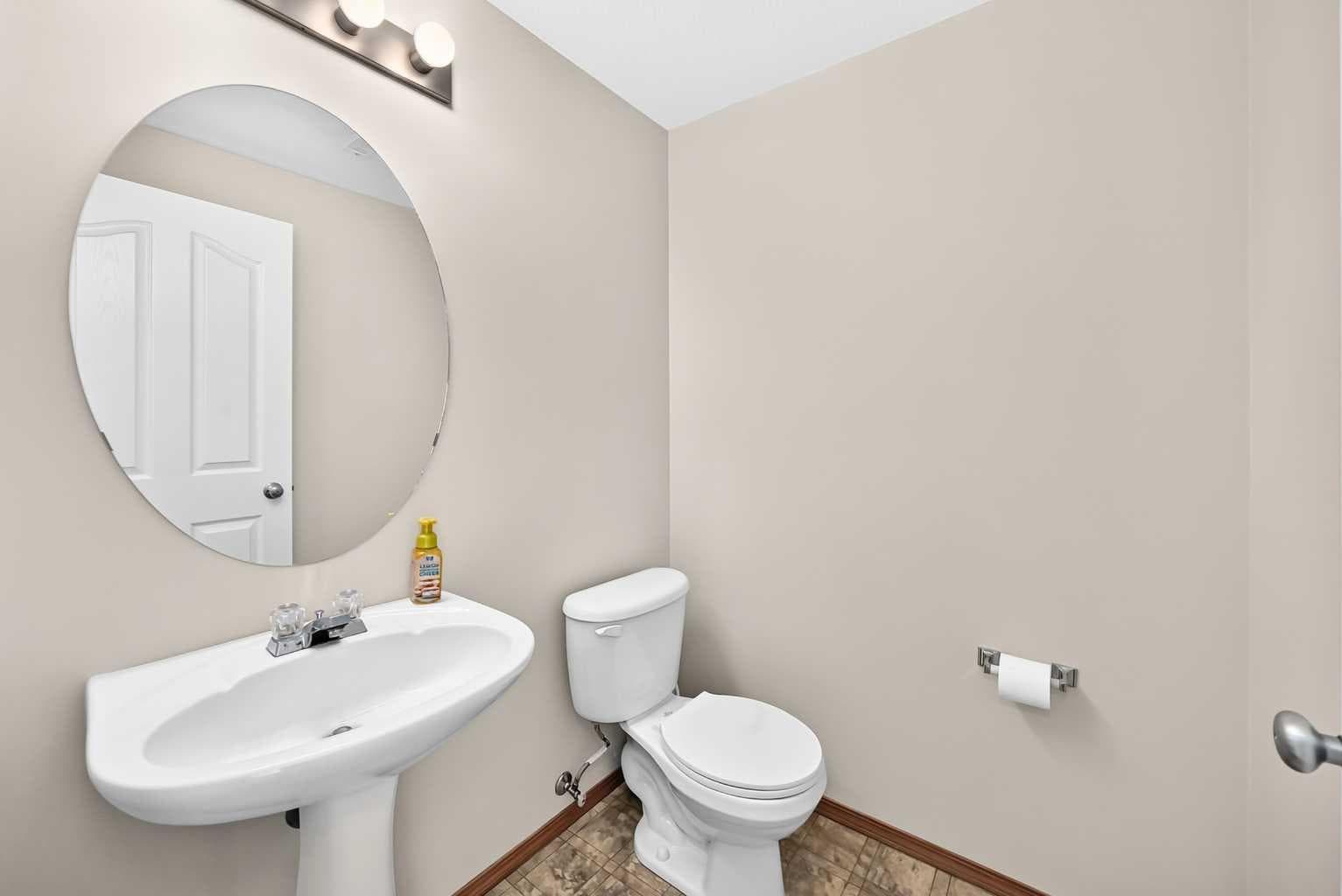 168 Somerglen Common SW