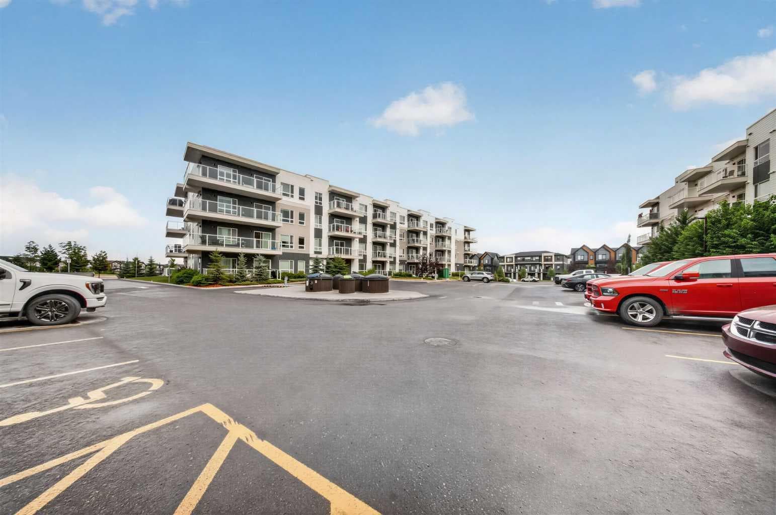 1211, 220 Seton Grove SE