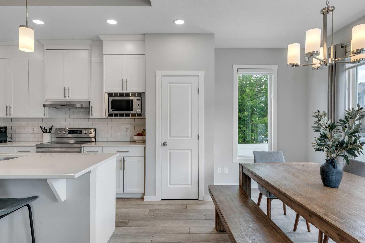 6 Legacy Heath SE