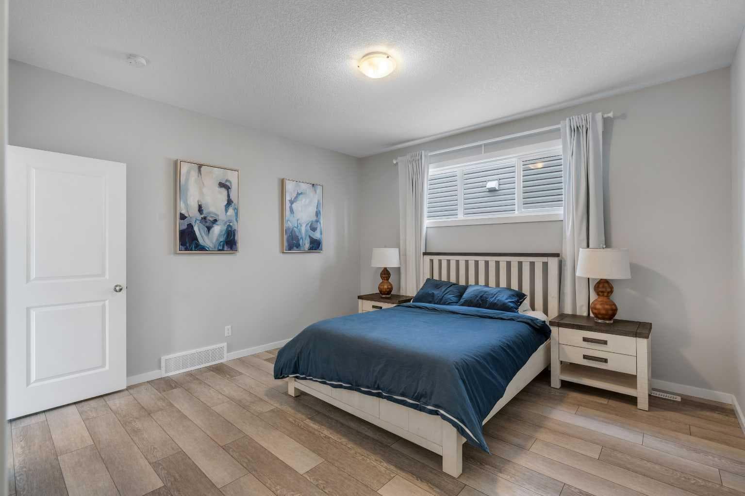 6 Legacy Heath SE