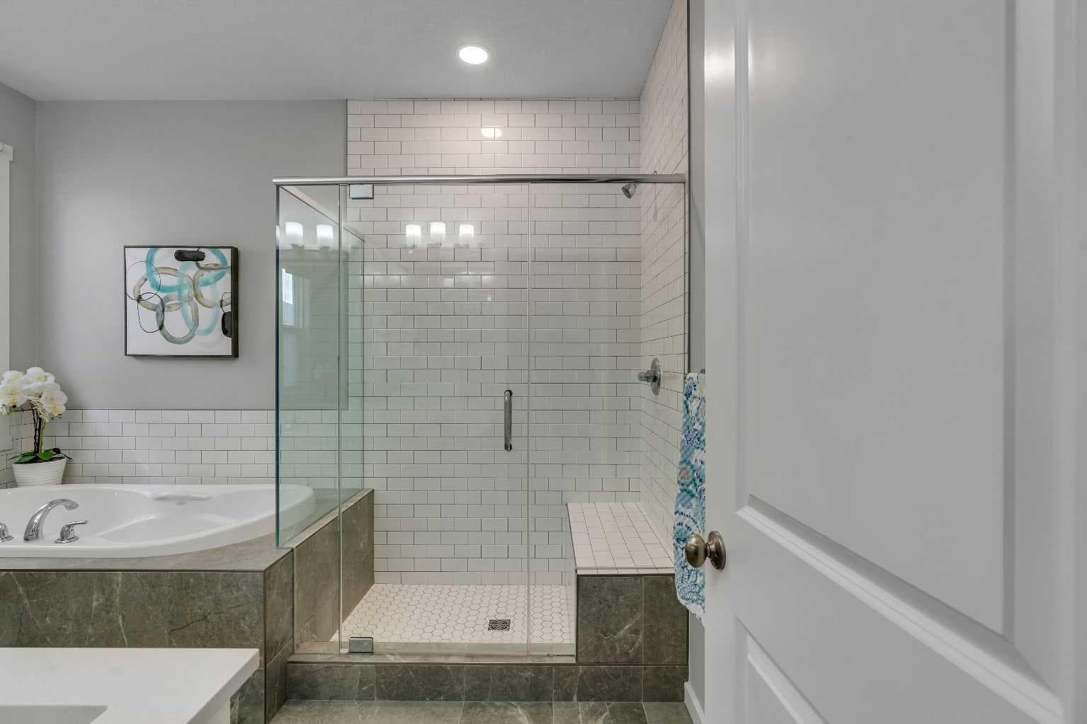 6 Legacy Heath SE