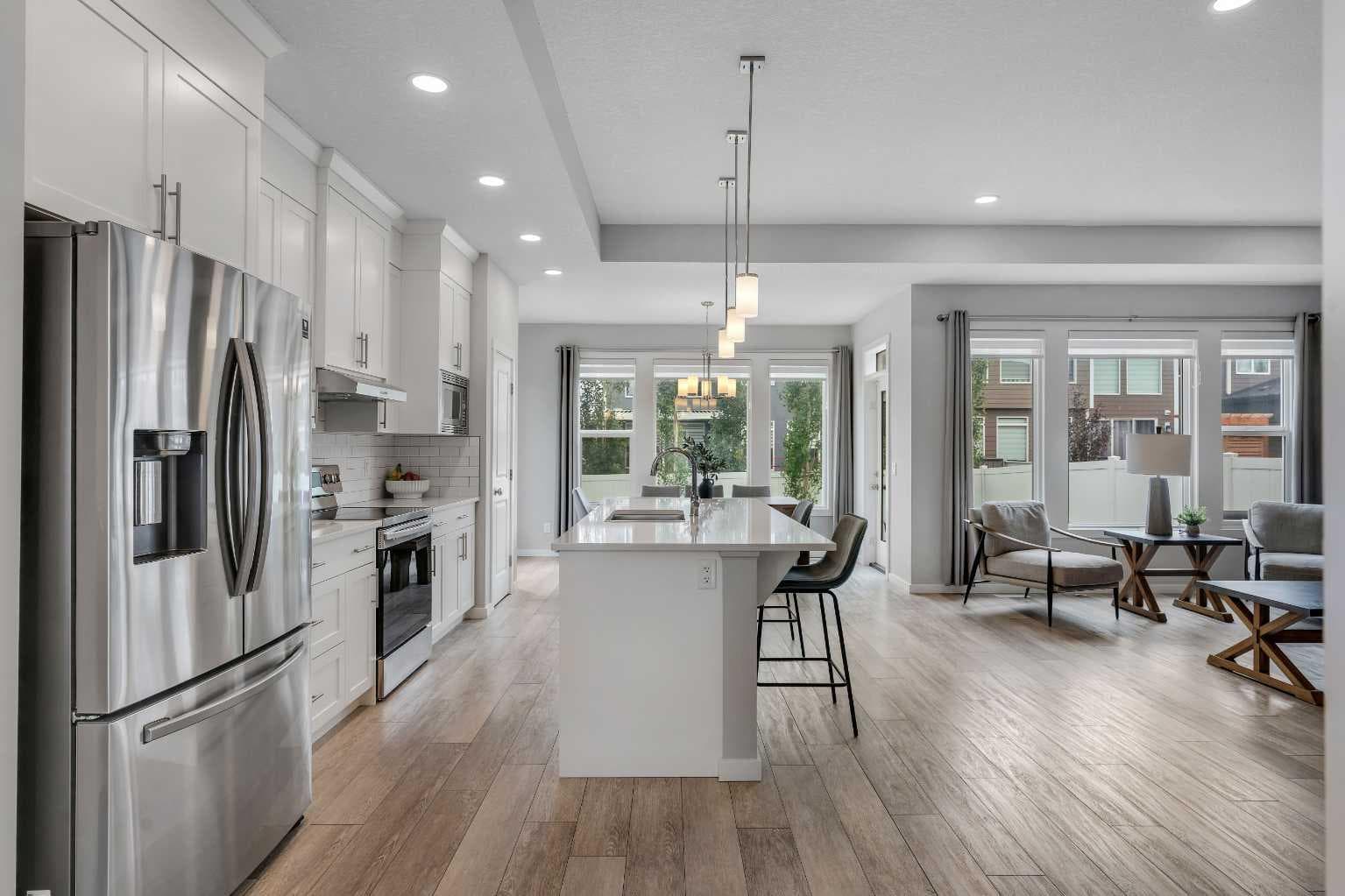6 Legacy Heath SE