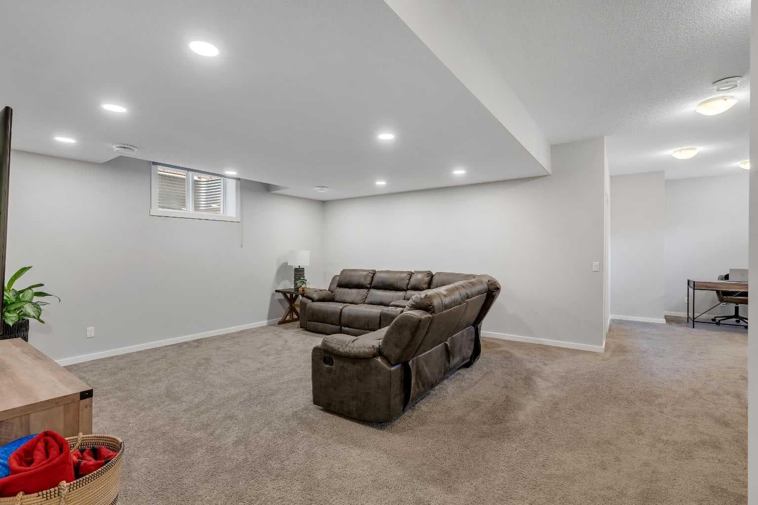 6 Legacy Heath SE