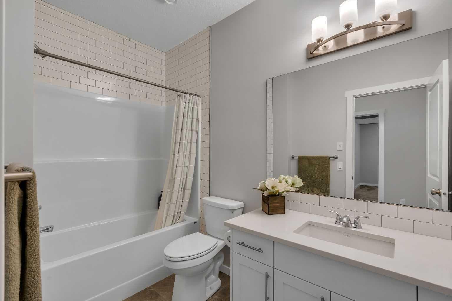 6 Legacy Heath SE