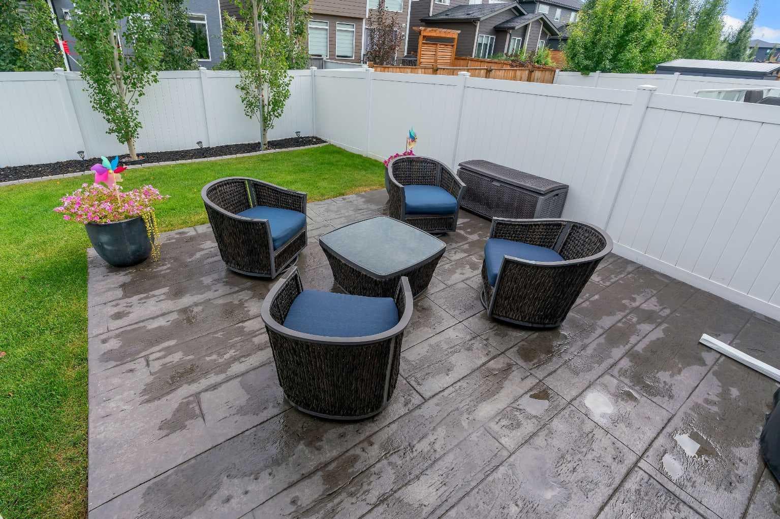 6 Legacy Heath SE