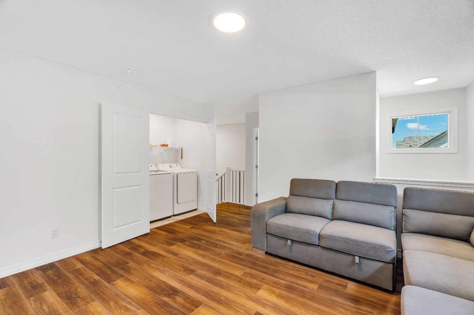 244 Lucas Way NW