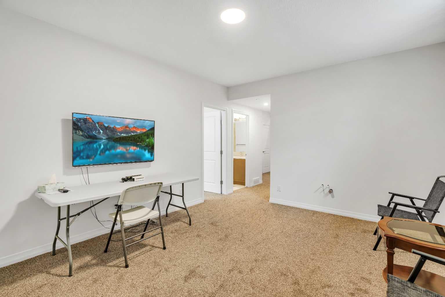 244 Lucas Way NW
