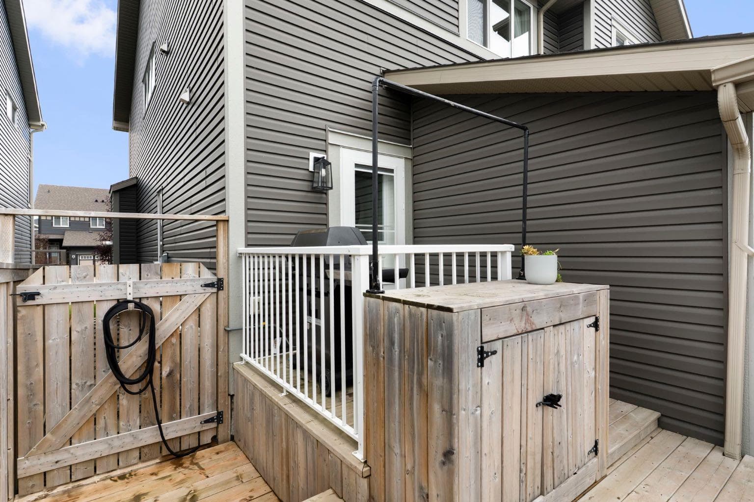 524 Midtown Street SW