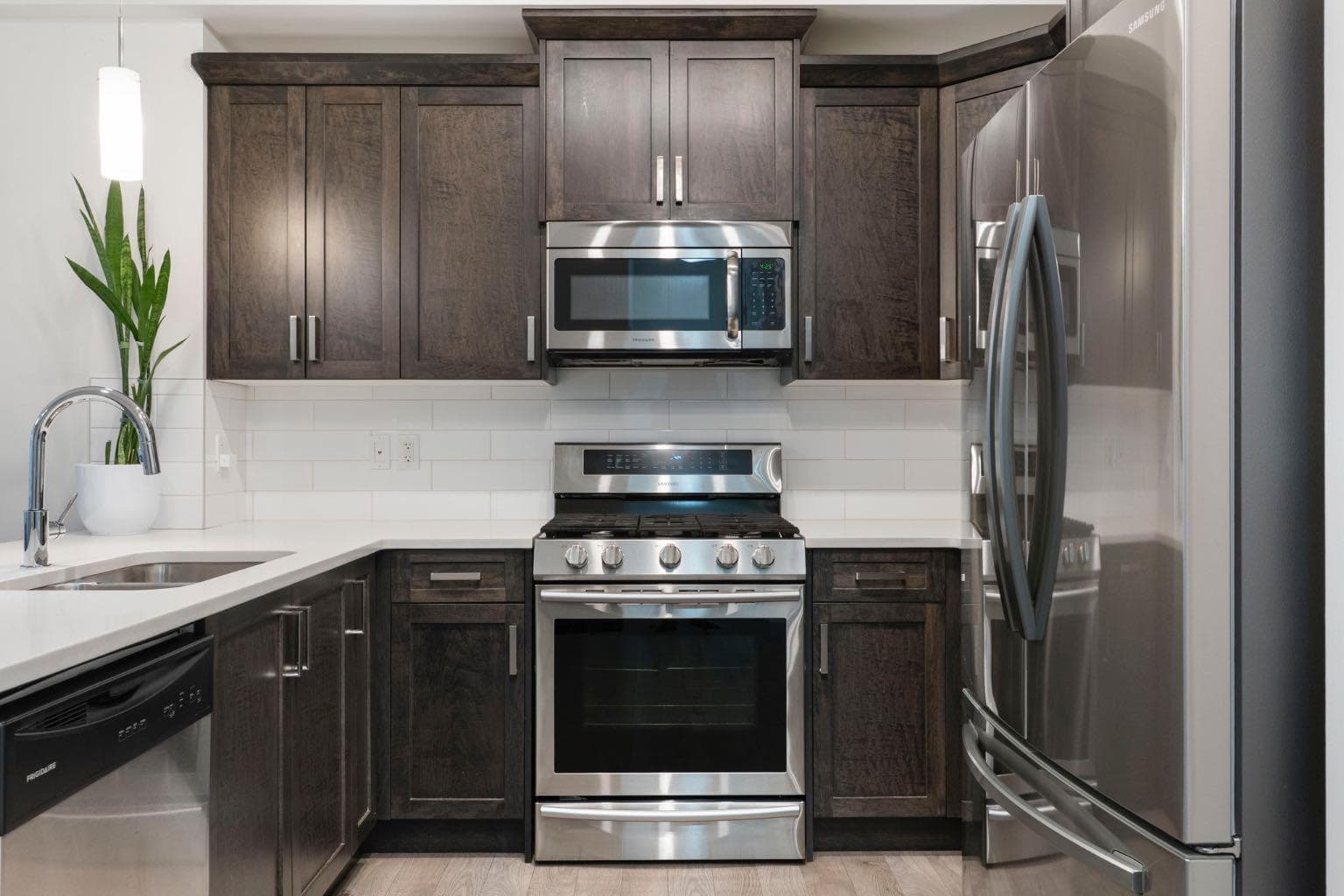 524 Midtown Street SW