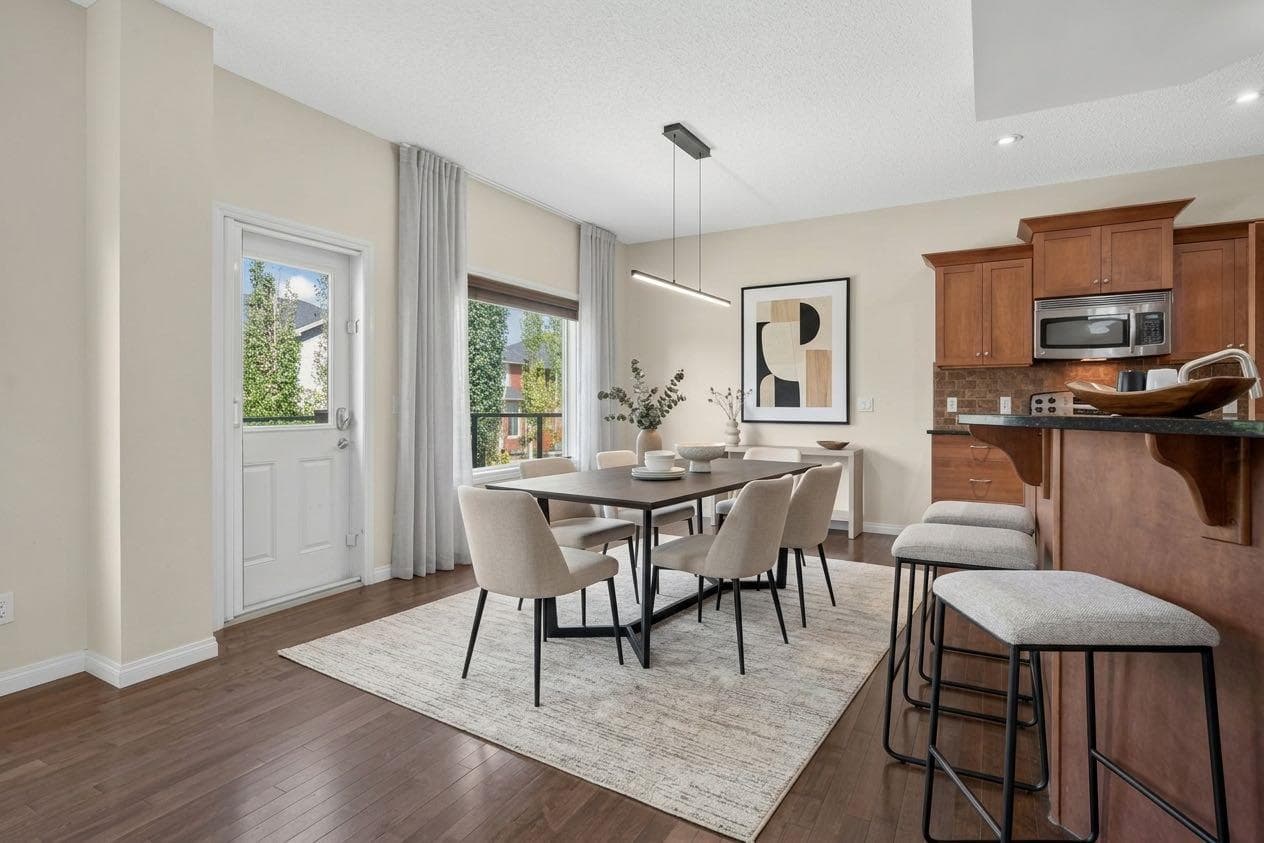 164 ASPENMERE Close 