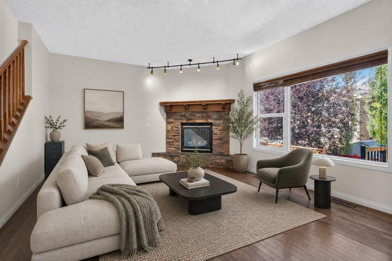 164 ASPENMERE Close 