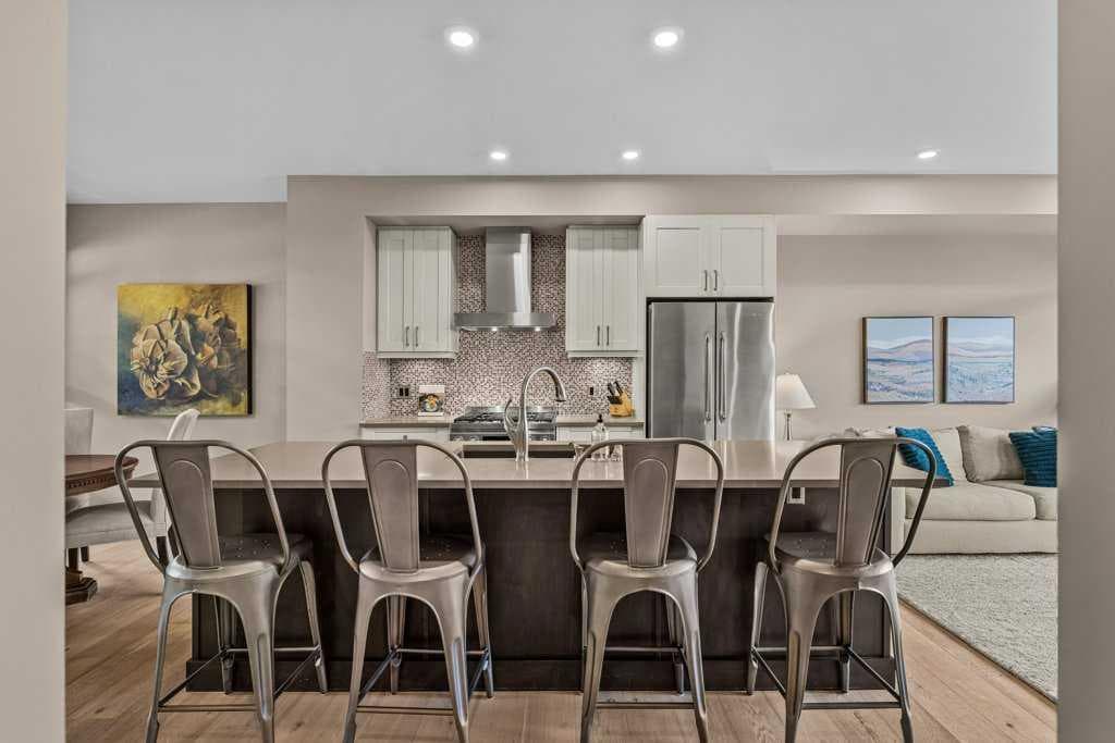 418 Riva Heights 