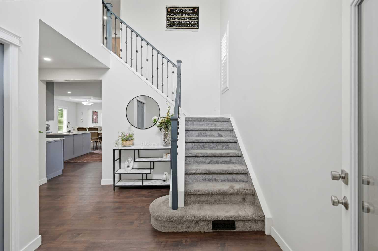 46 Citadel Meadow Crescent NW