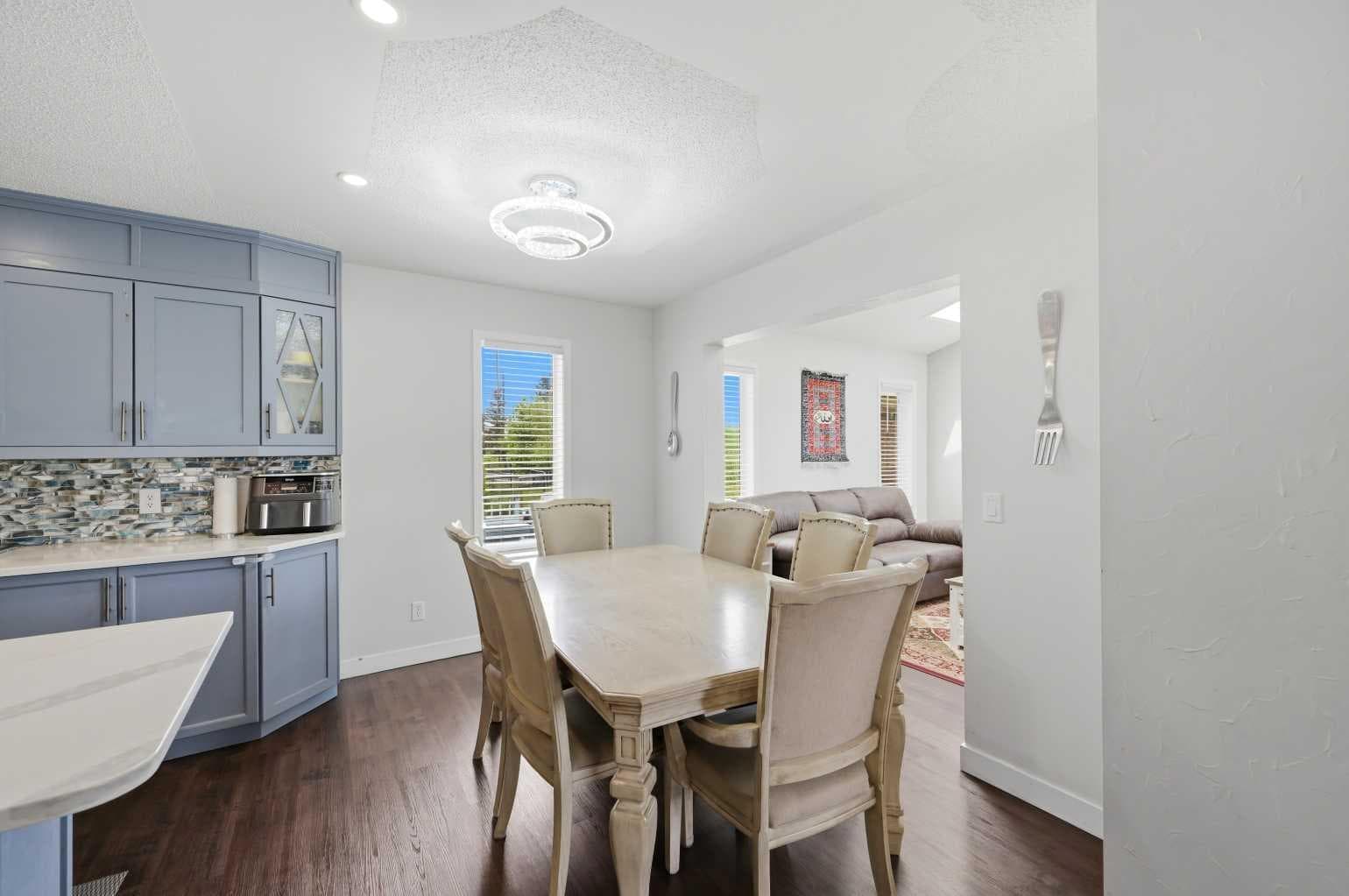 46 Citadel Meadow Crescent NW