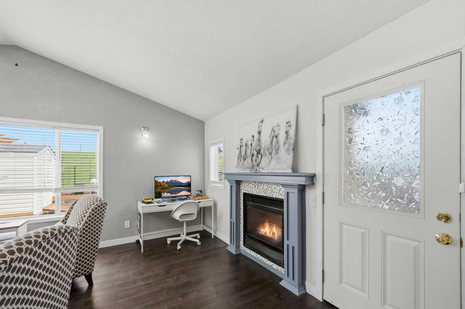 46 Citadel Meadow Crescent NW