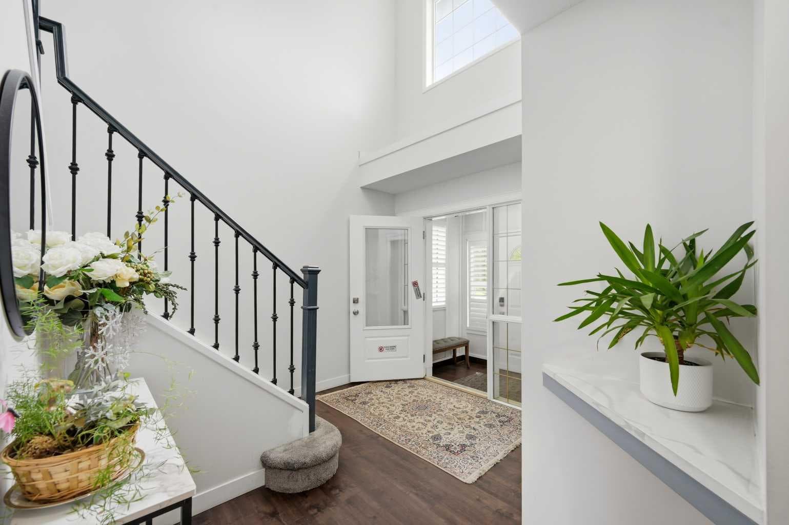 46 Citadel Meadow Crescent NW