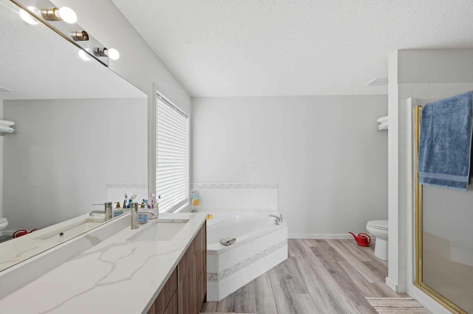 46 Citadel Meadow Crescent NW