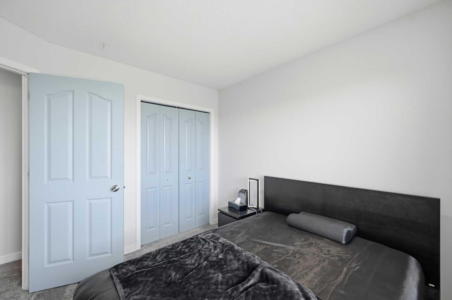46 Citadel Meadow Crescent NW