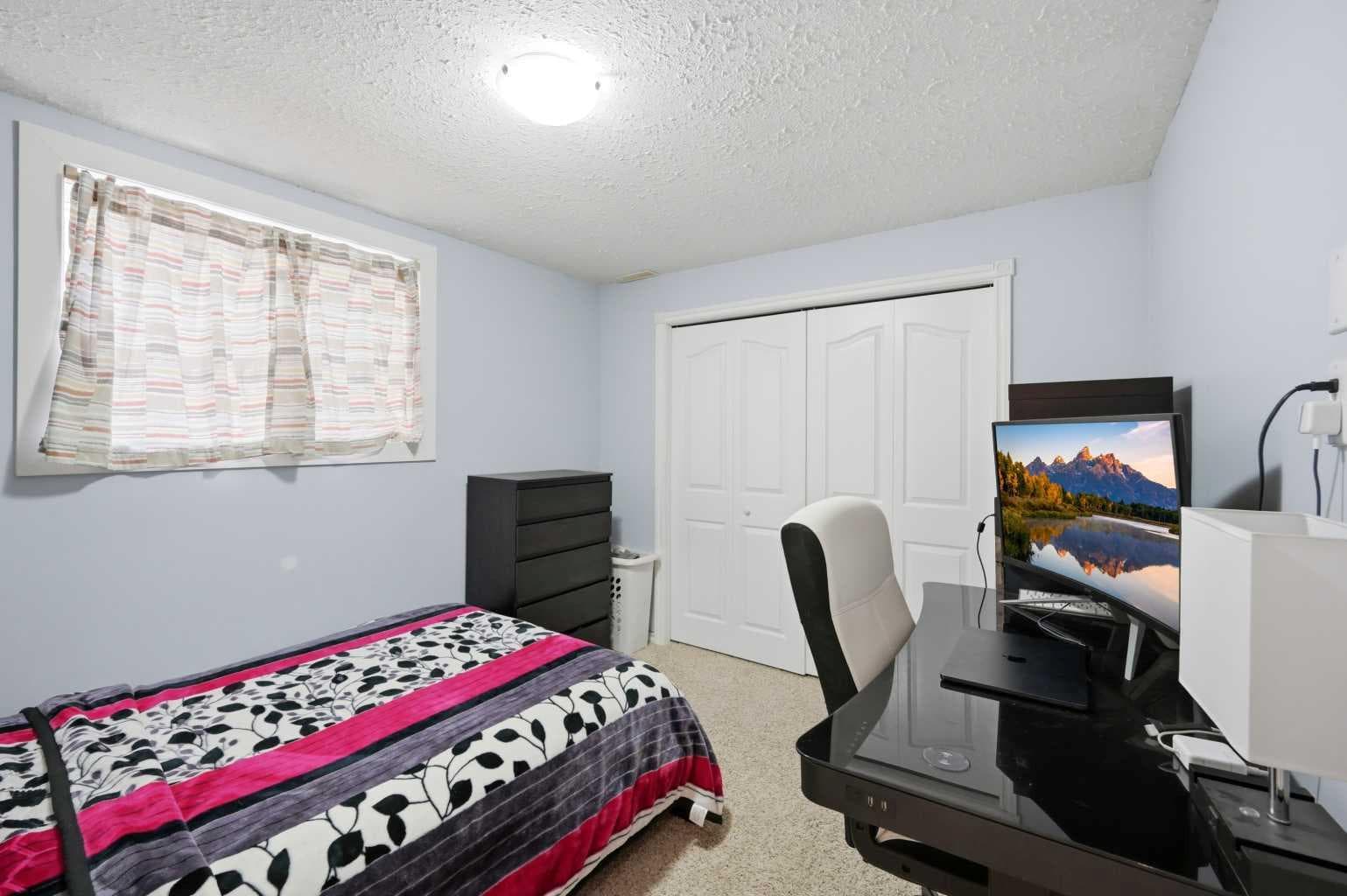 46 Citadel Meadow Crescent NW