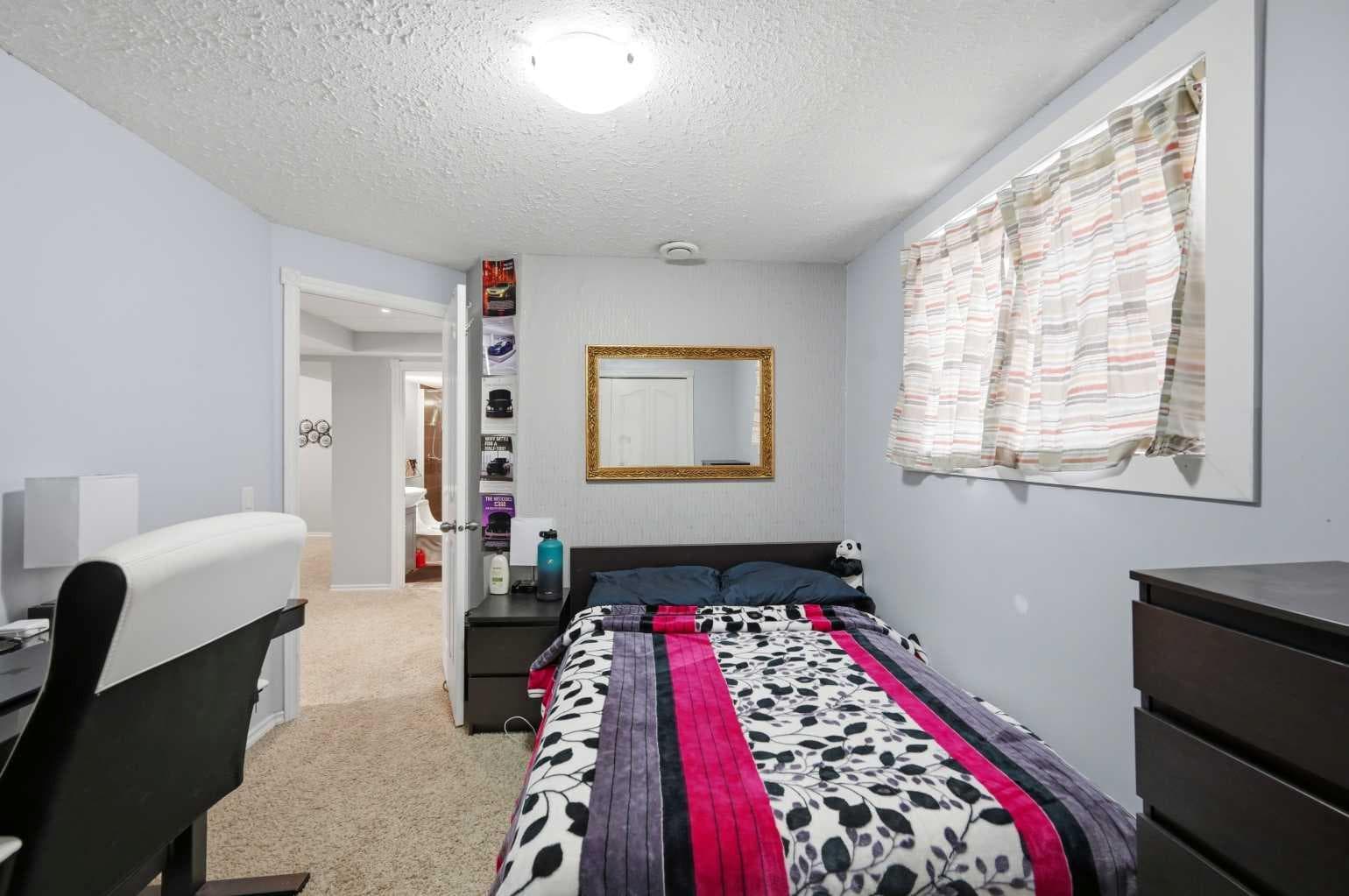 46 Citadel Meadow Crescent NW