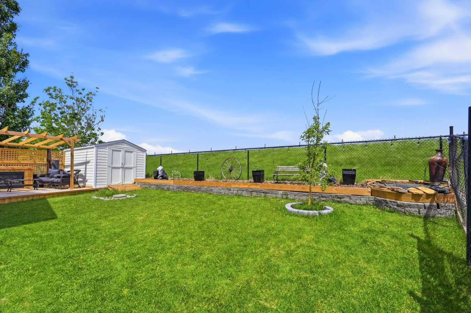 46 Citadel Meadow Crescent NW