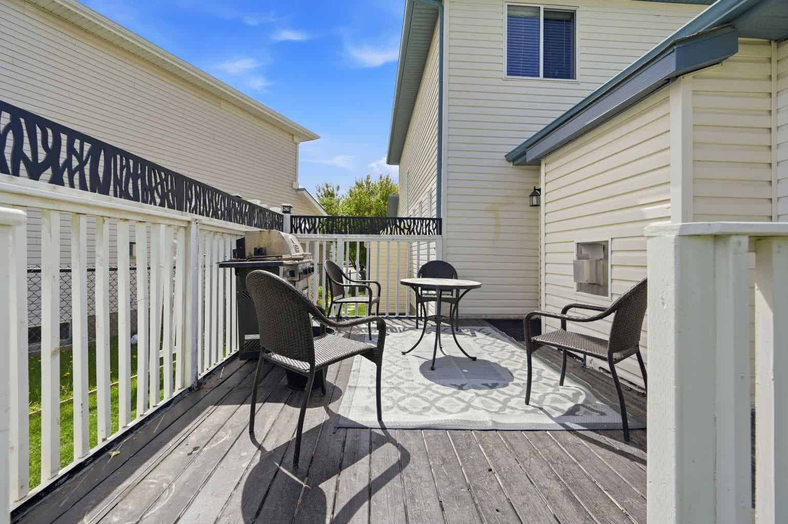 46 Citadel Meadow Crescent NW