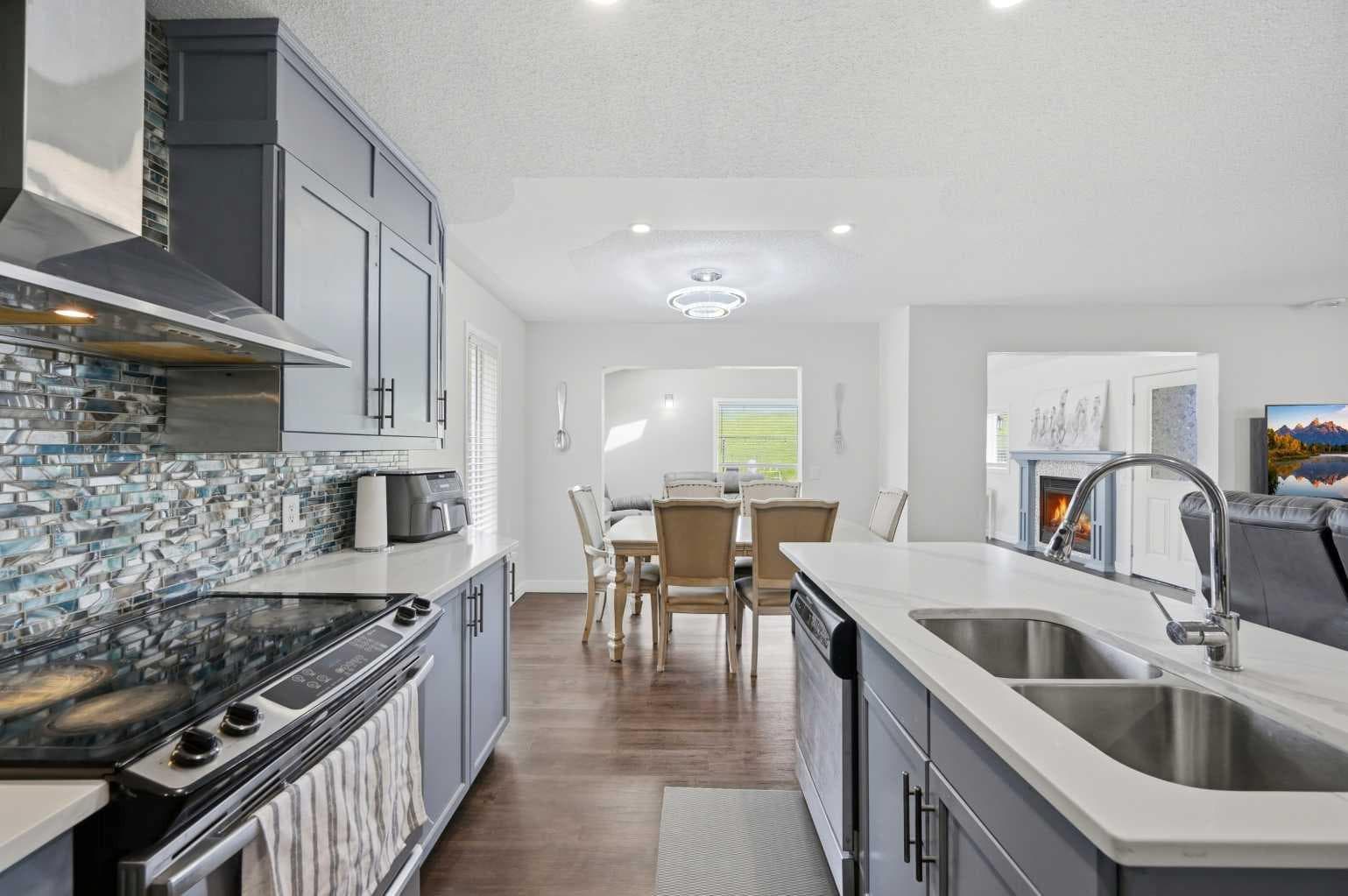 46 Citadel Meadow Crescent NW