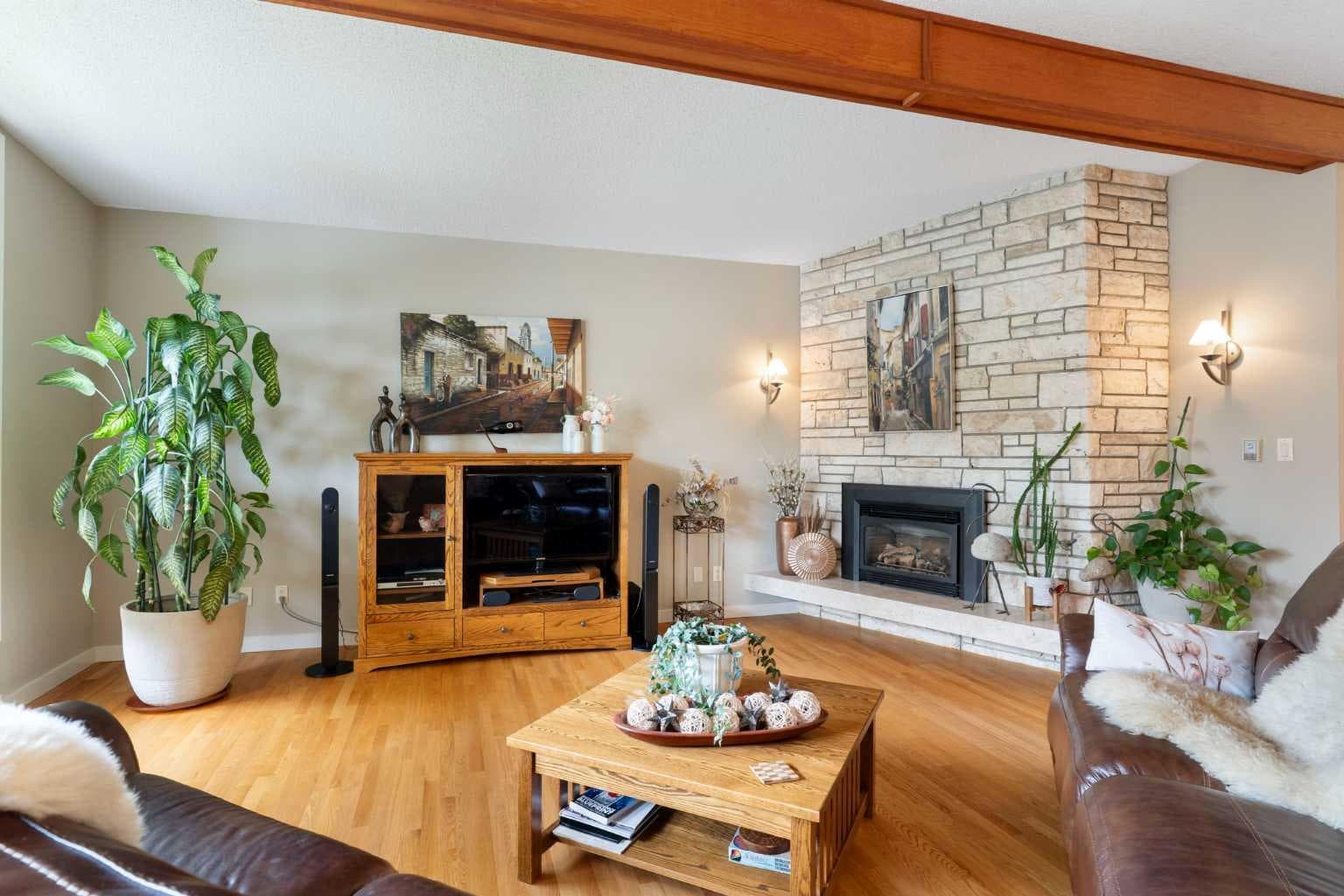 43 Cromwell Avenue NW