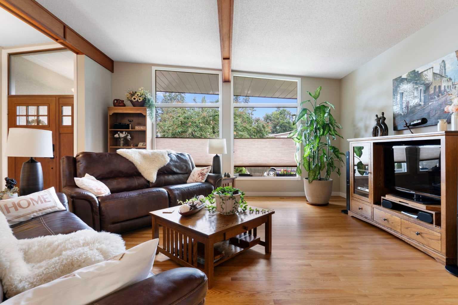 43 Cromwell Avenue NW