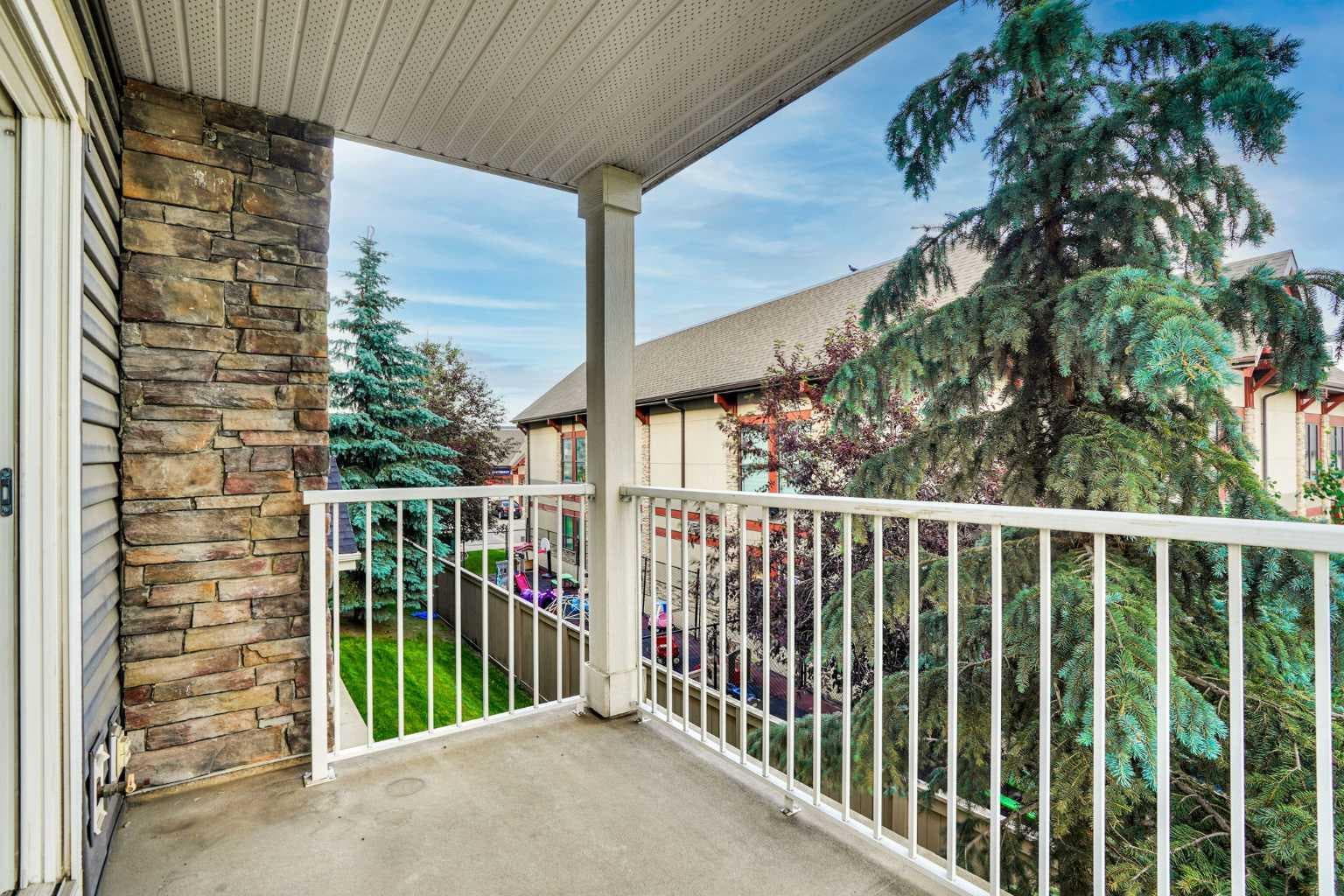 2201, 155 Skyview Ranch Way NE
