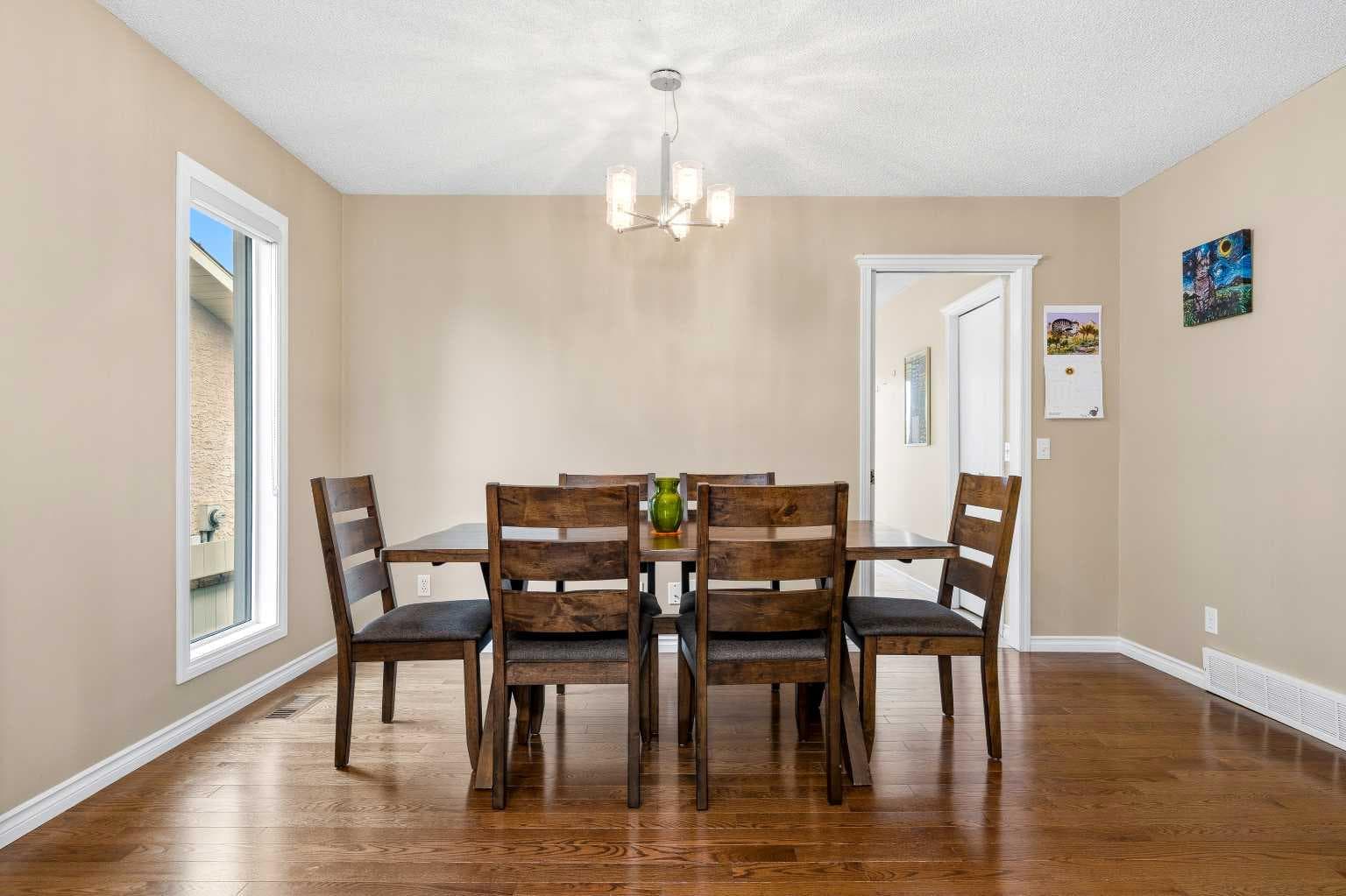 36 Shannon Circle SW