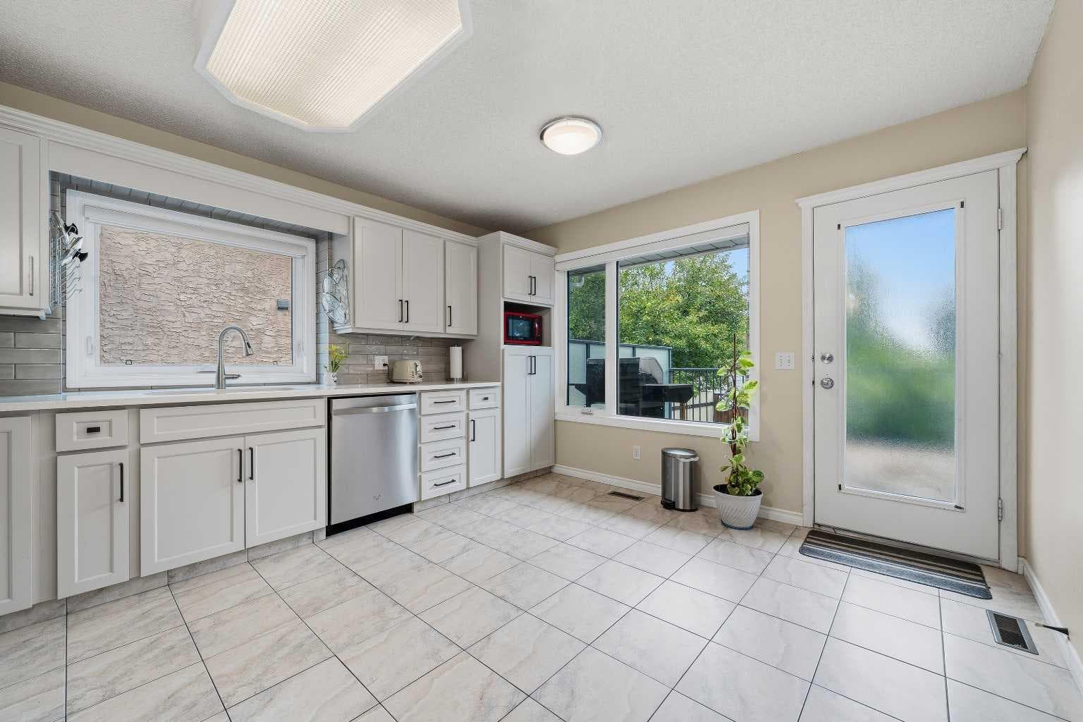 36 Shannon Circle SW
