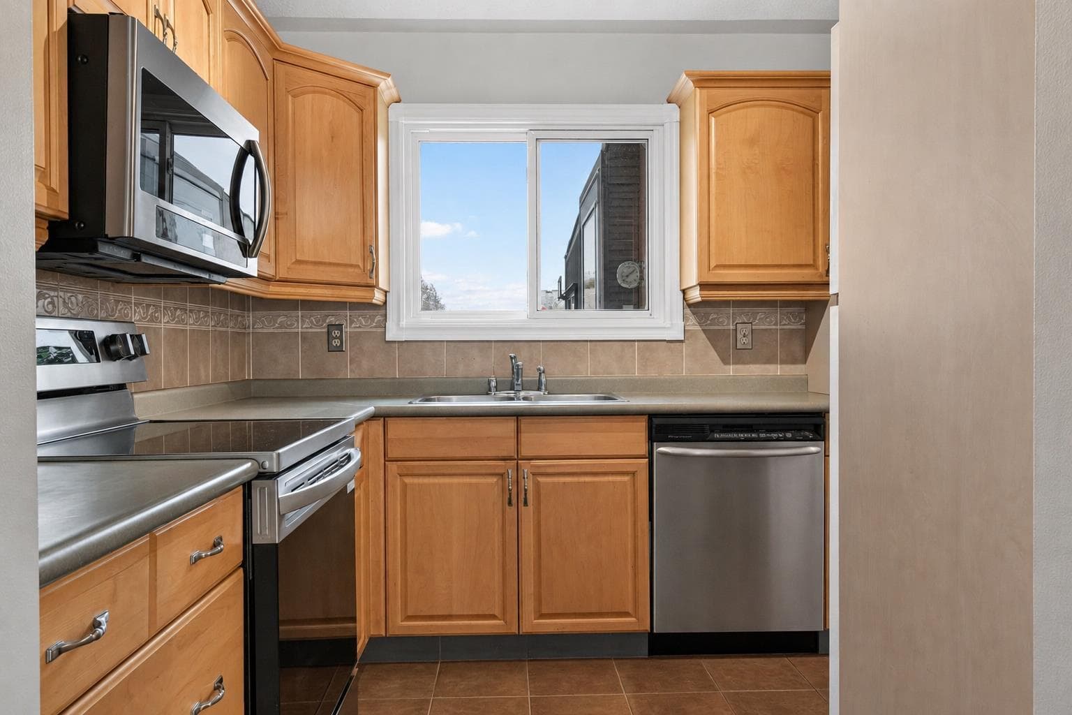 440 Ogden Drive SE