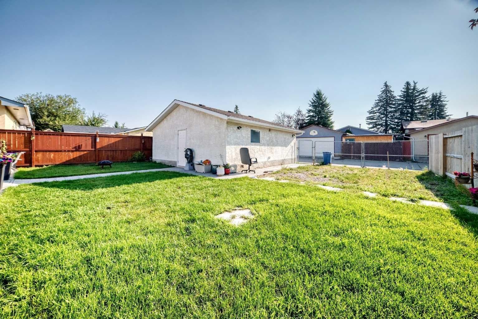 6432 Rundlehorn Drive NE