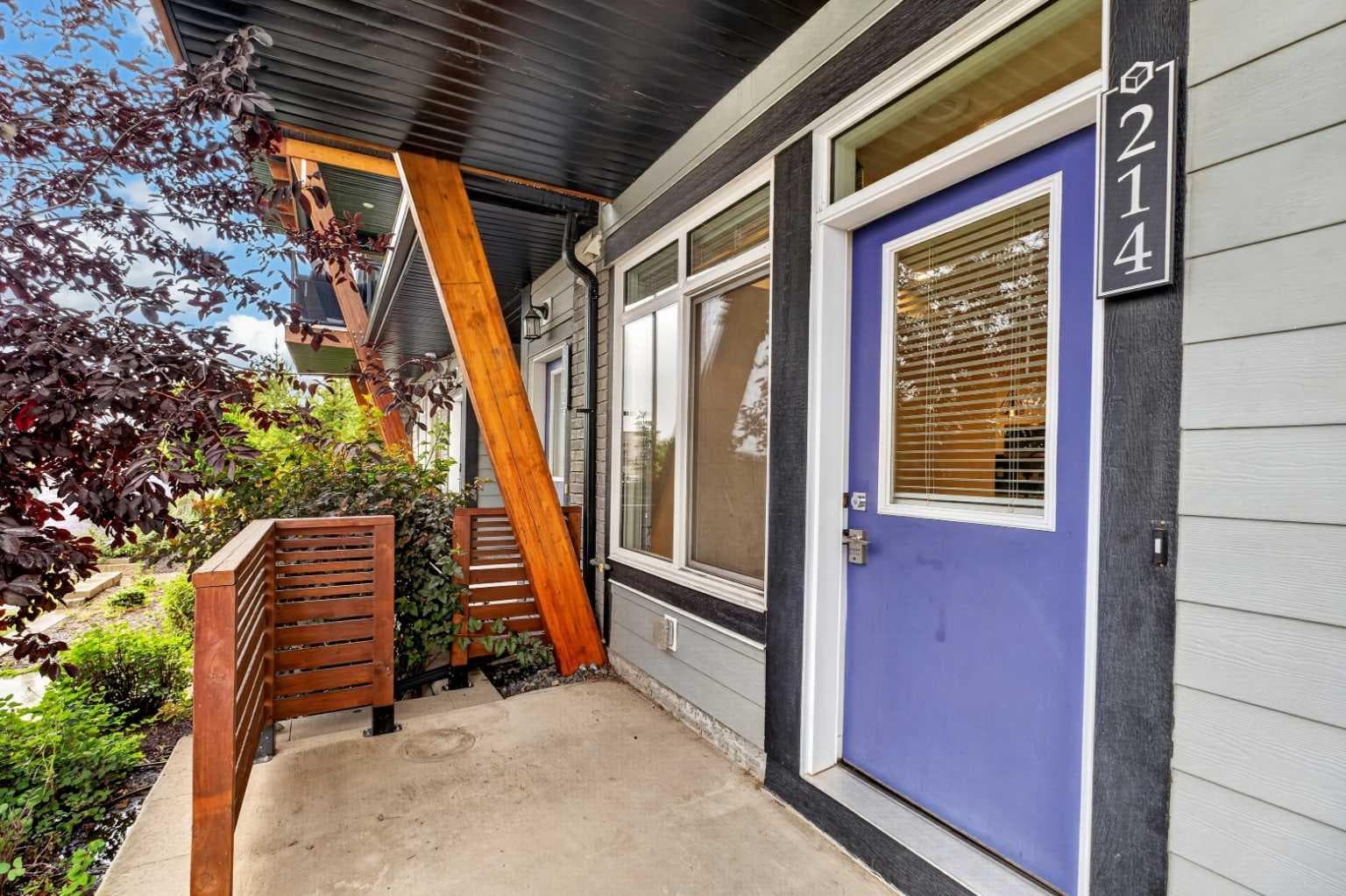 214 Seton Passage SE