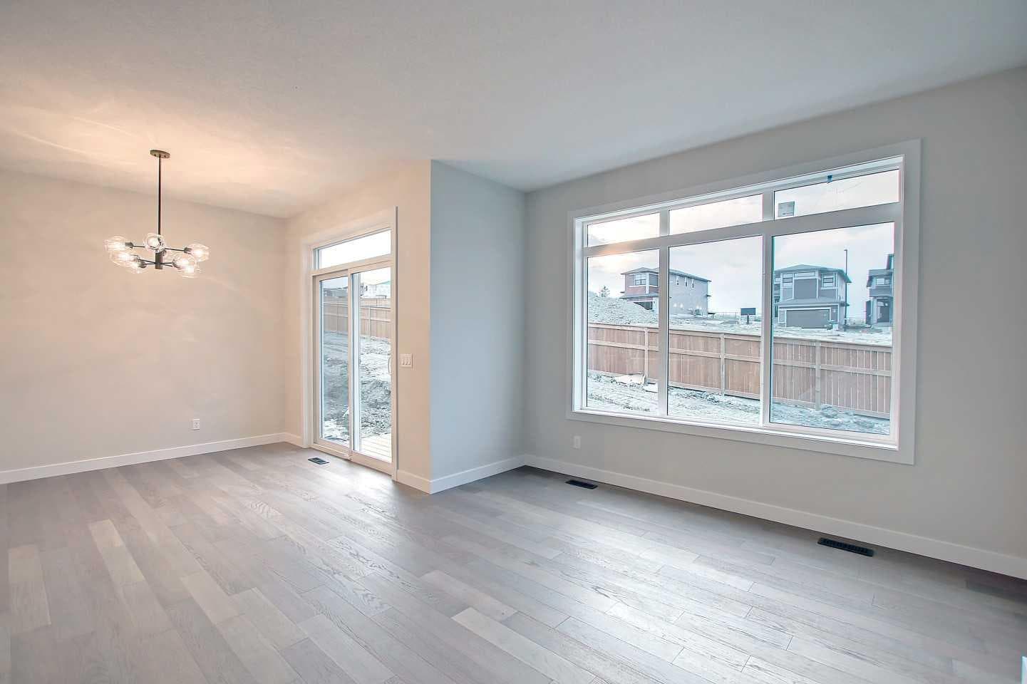 12 Topaz Place 