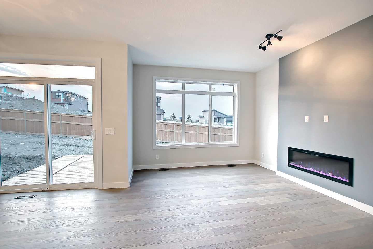 12 Topaz Place 