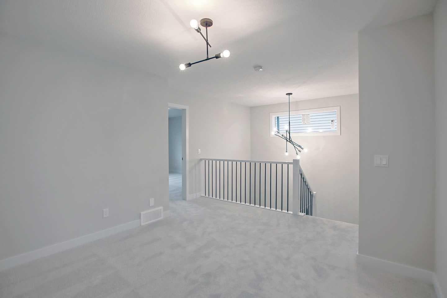 12 Topaz Place 