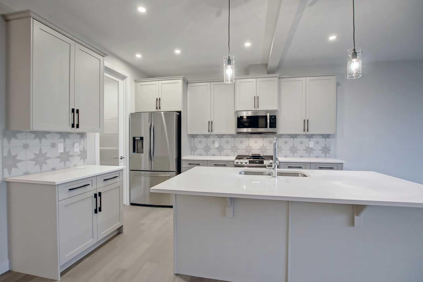 12 Topaz Place 