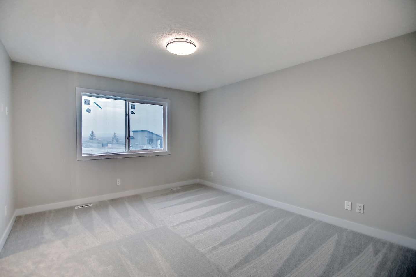 12 Topaz Place 