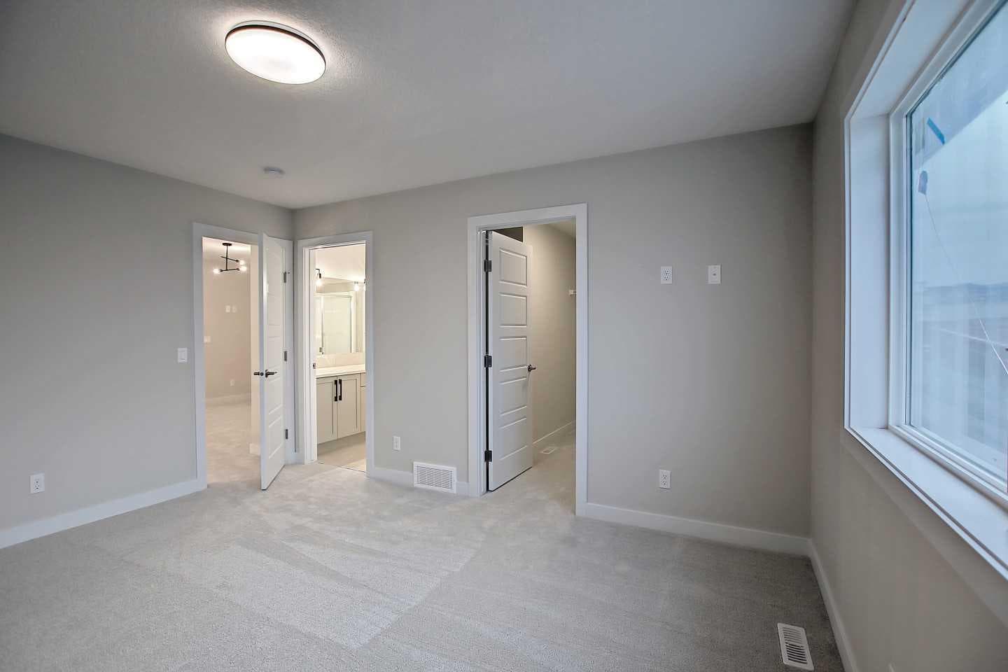 12 Topaz Place 