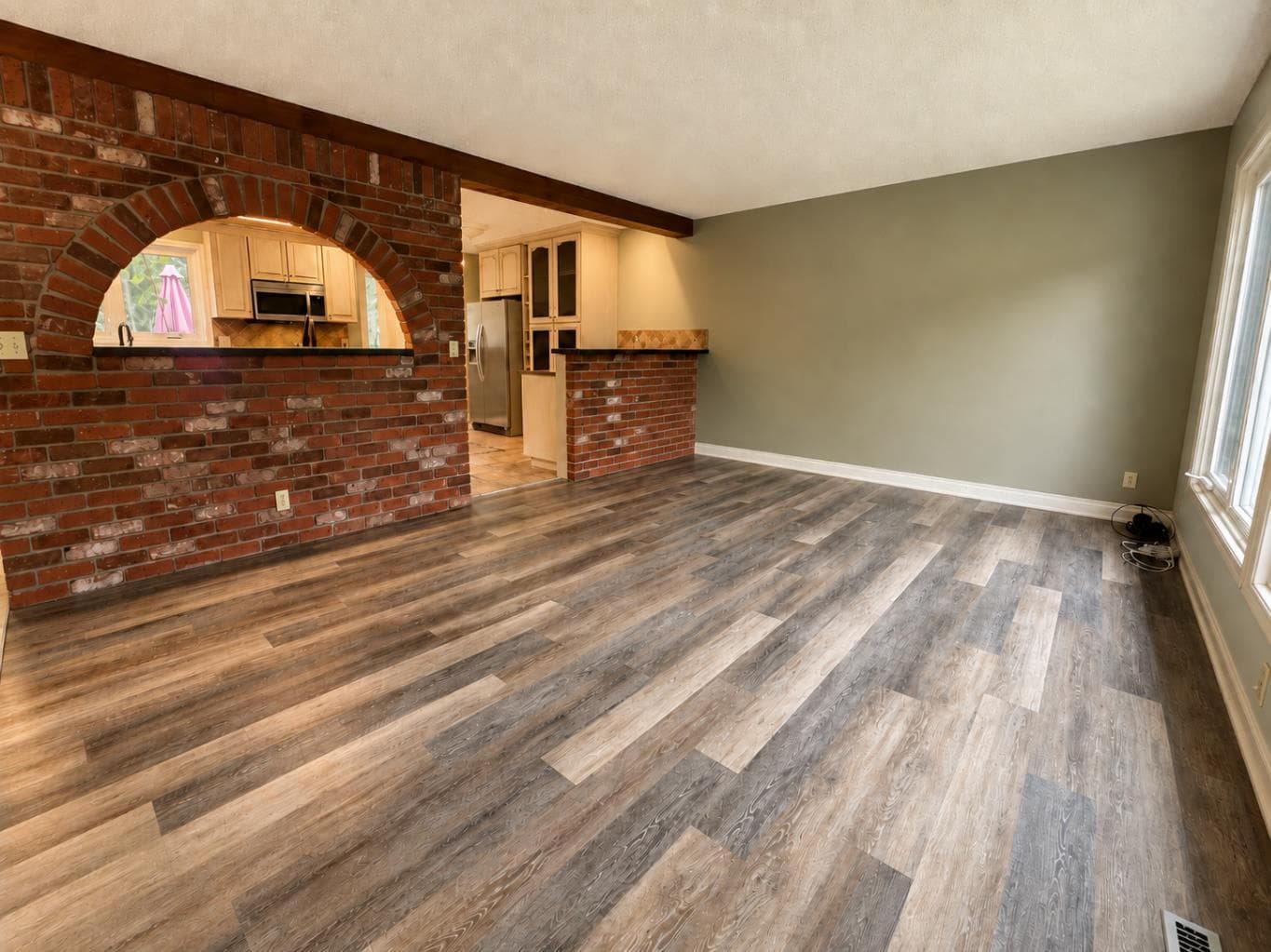 94 Redwood Meadows Drive 