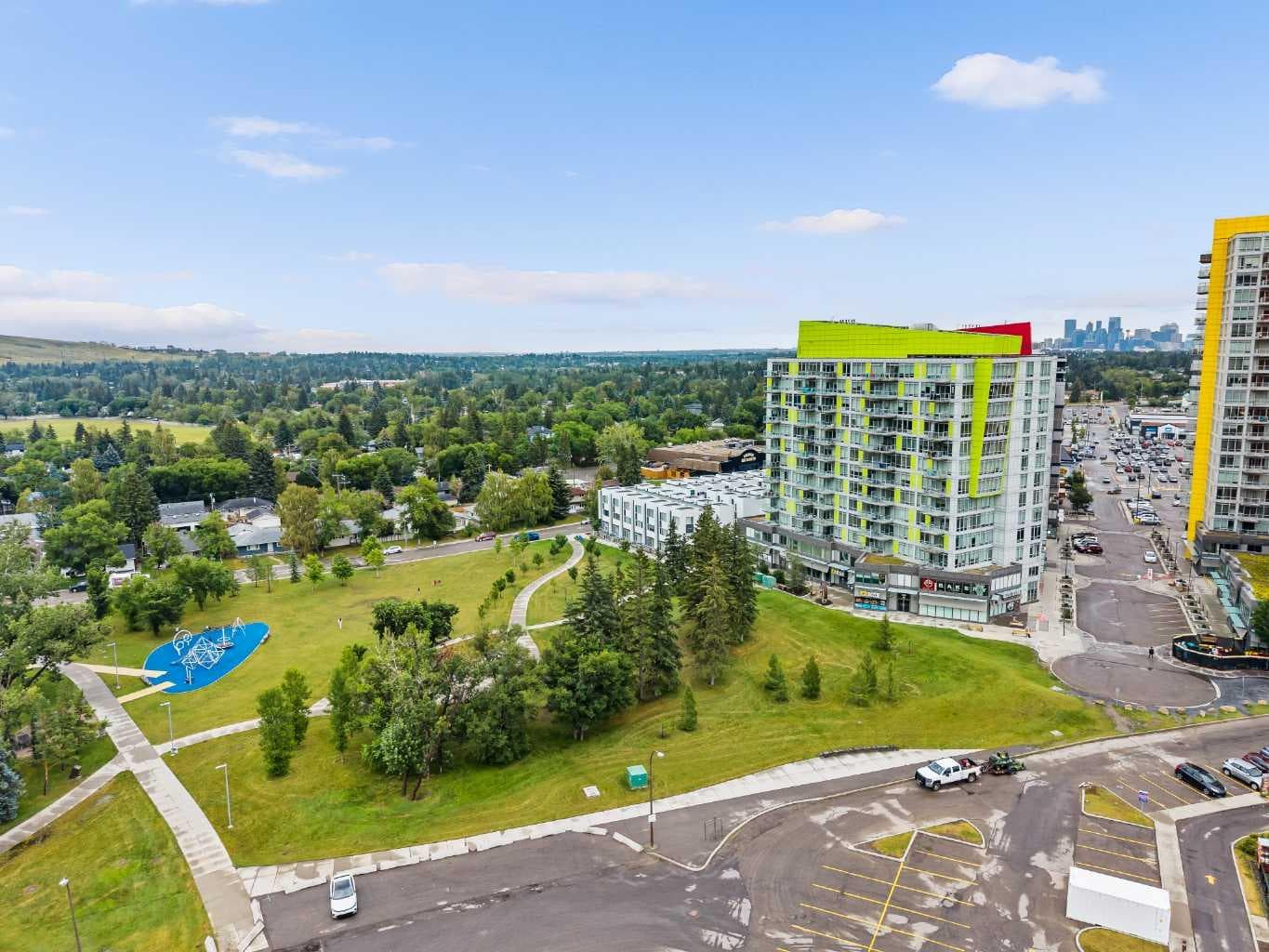 811, 30 Brentwood Common NW