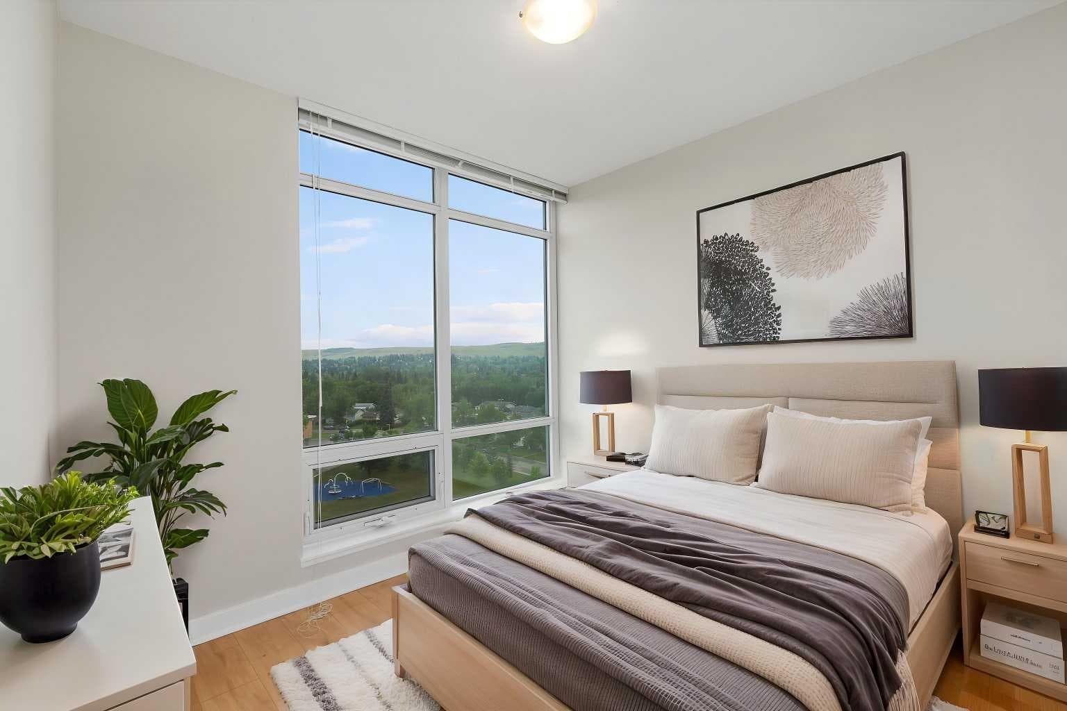 811, 30 Brentwood Common NW