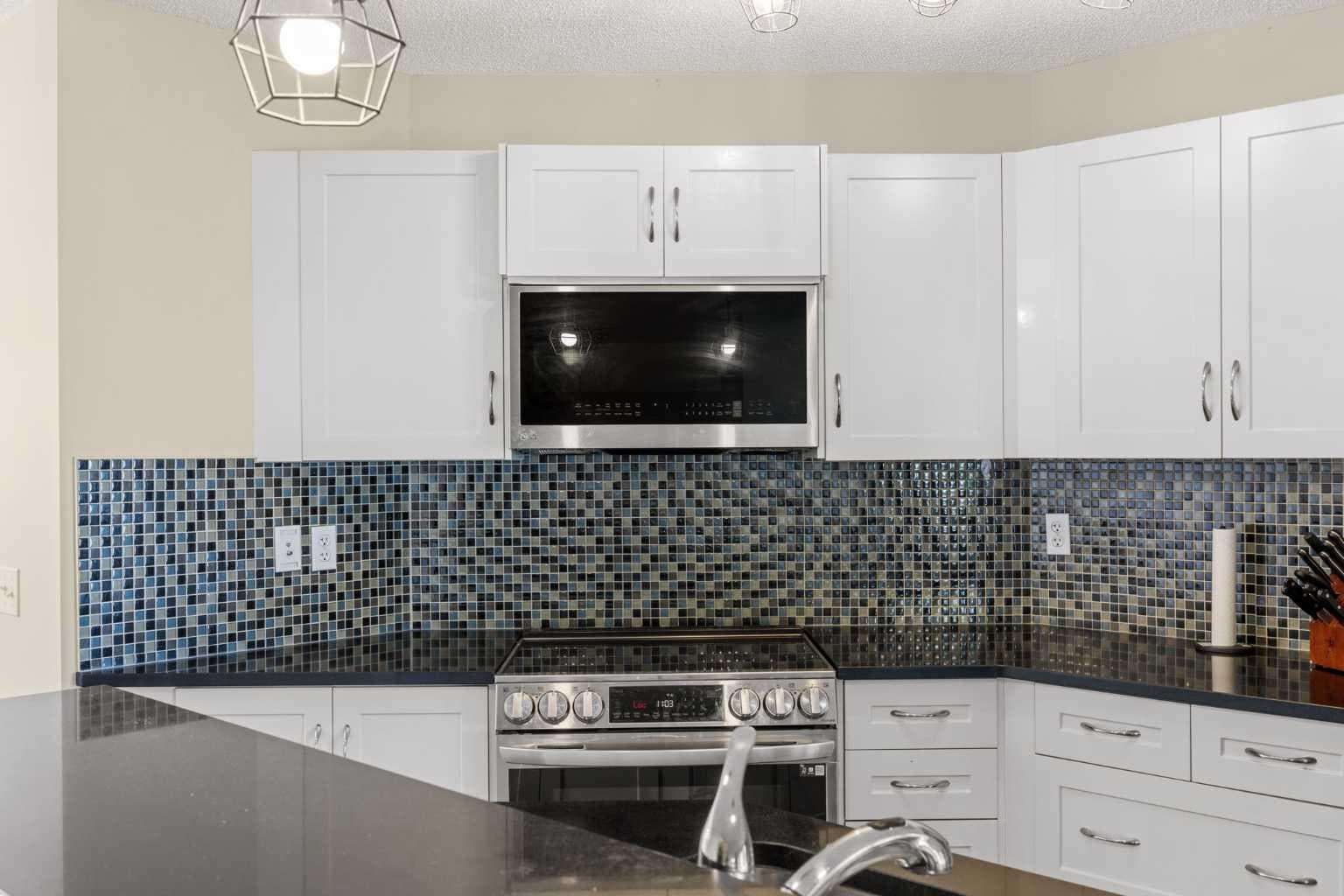 140 Walden Gate SE