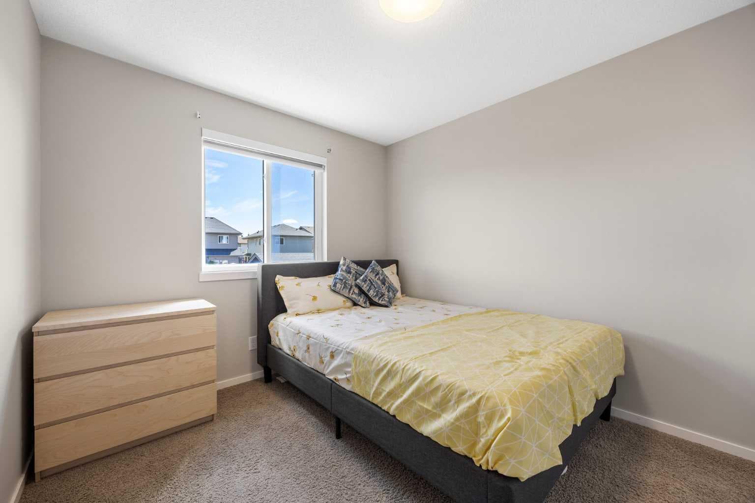 140 Walden Gate SE