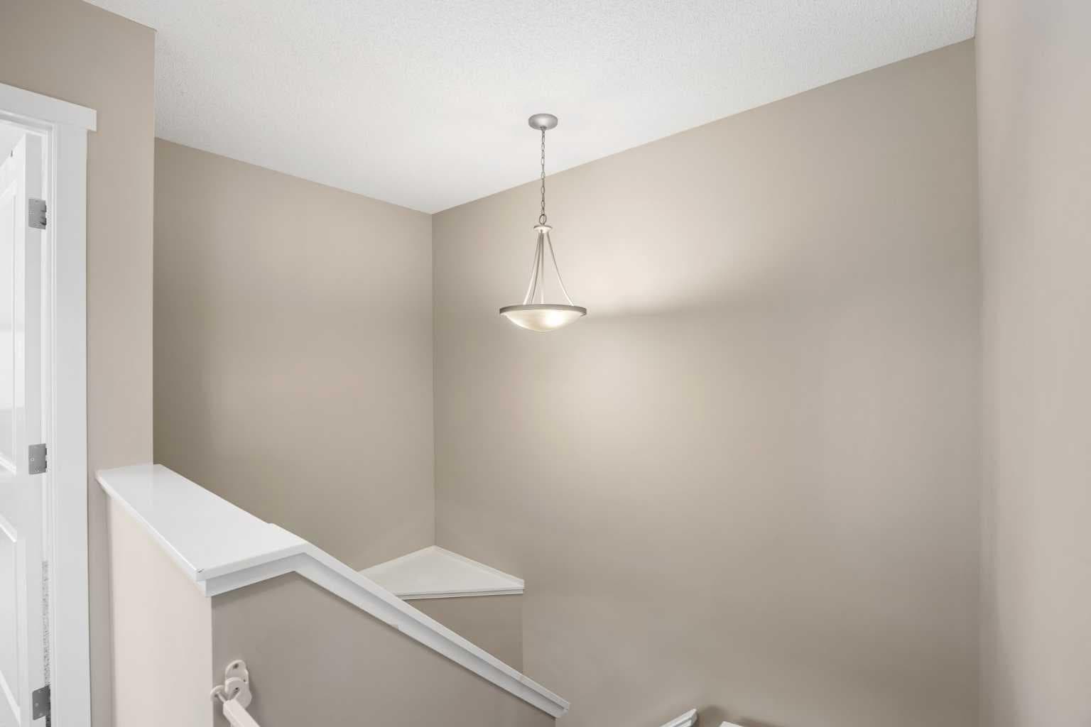 140 Walden Gate SE