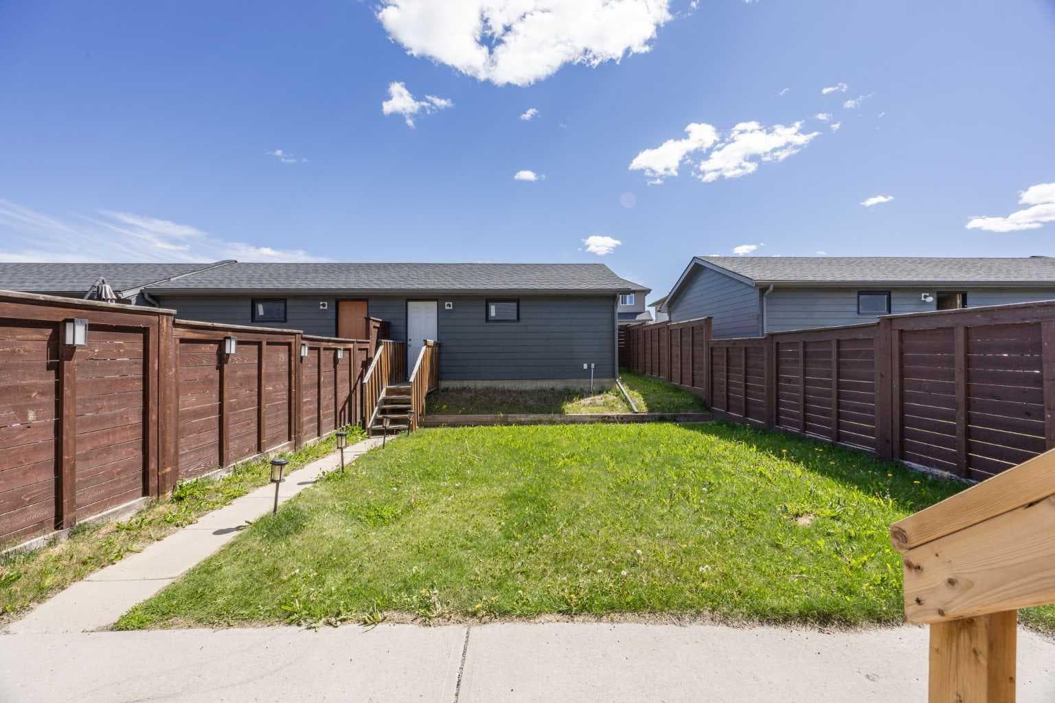 140 Walden Gate SE